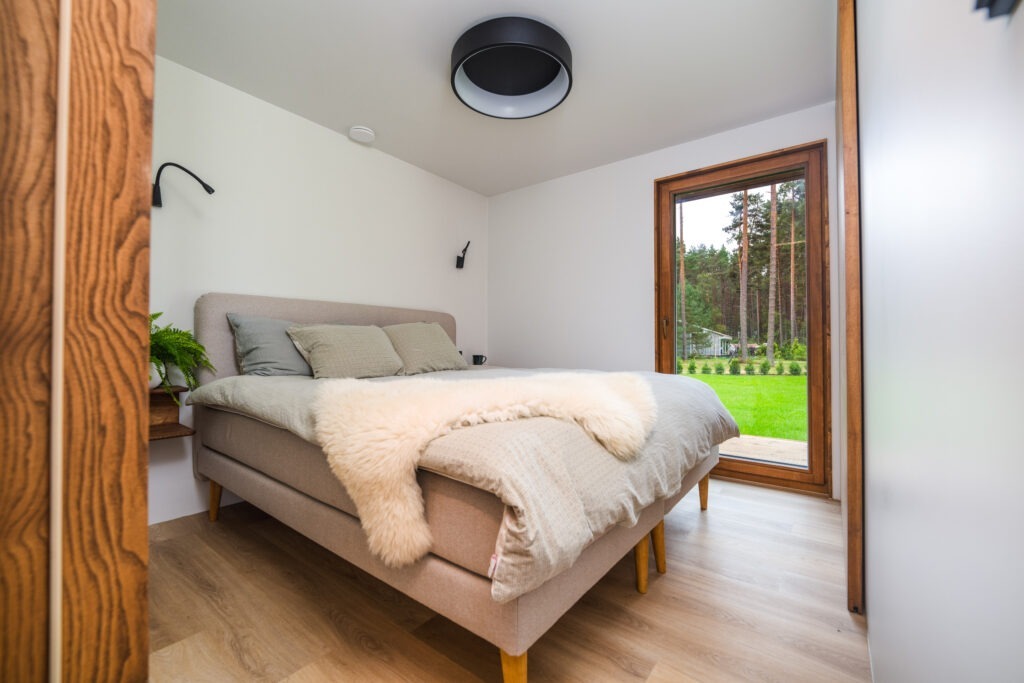 Kingsize -Bett Foto vom Schlafzimmer gemacht